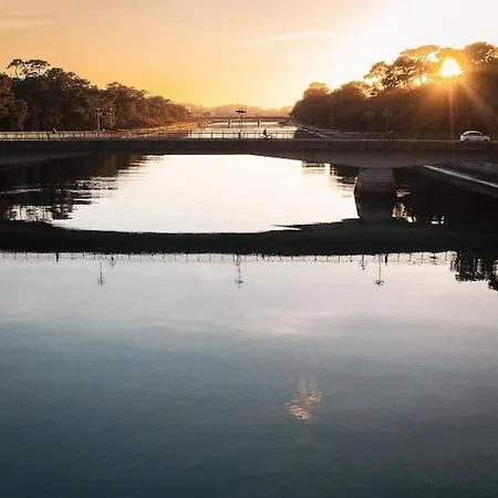 A 2 Pas De La Plage! *