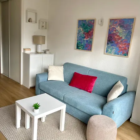 Apartment A 2 Pas De La Plage! *